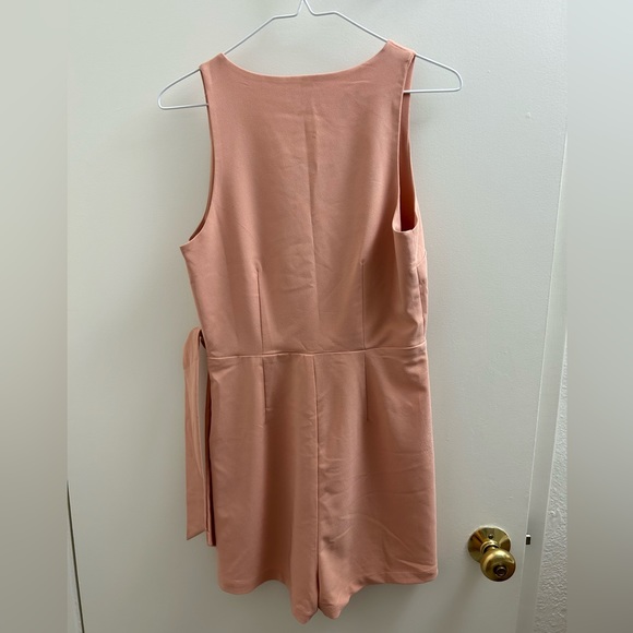 Peach Romper - Picture 4 of 5